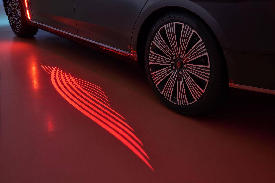 全系8AT!2025款紅旗H9上市一口價23.58萬元起