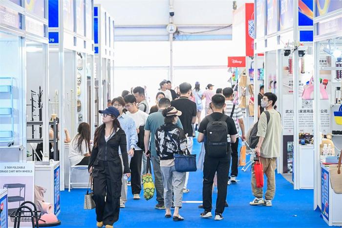 2025黃河流域跨境電商博覽會在山東青島開幕