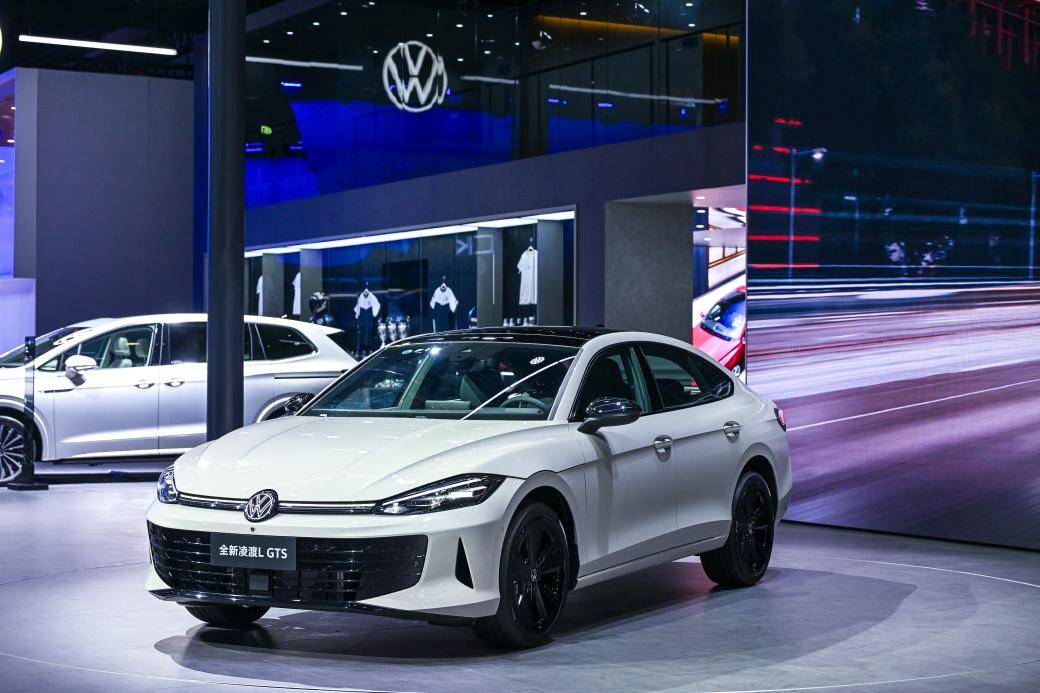 限時(shí)11.99萬(wàn)元起,全新凌渡L家族來(lái)了!高功率2.0T+AI智聯(lián)座艙